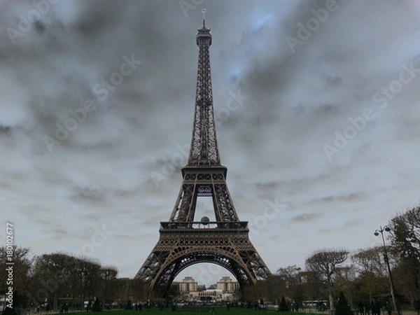 Fototapeta Storm in Paris 