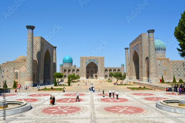 Fototapeta サマルカンドのレギスタン広場
