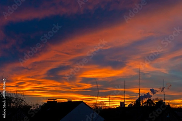 Obraz Sonnenuntergang mit spektakulärem Himmel