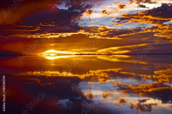 Obraz 【ボリビア】ウユニ塩湖の夕焼け