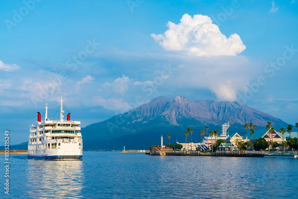 Obraz 鹿児島のシンボル桜島と錦江湾（桜時フェリーターミナルより）