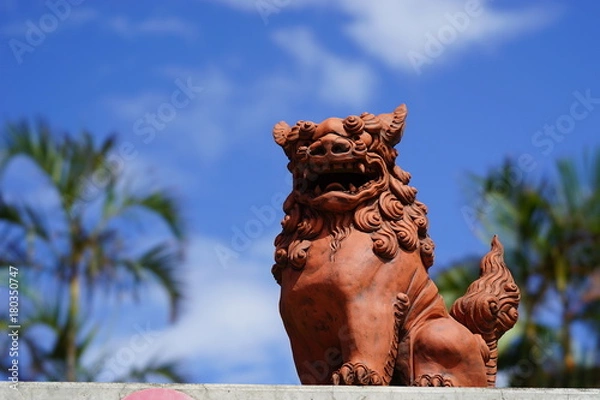 Fototapeta Okinawa Shisa i Blue Sky