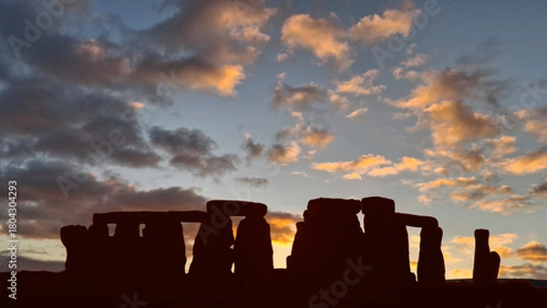 Obraz The ancient prehistoric circle at Stonehenge,Wiltshire , UK 
