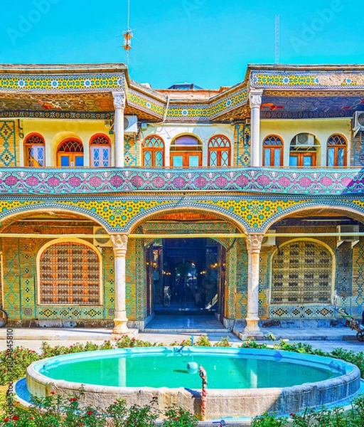Obraz The scenic court of Timche-ye Malek, Grand Bazaar, Isfahan, Iran