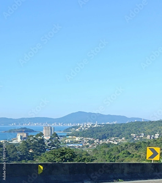 Fototapeta Chegando ma meia praia. panoramica. Itapema-sc