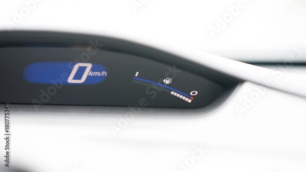 Obraz fuel level indicator and speedometer