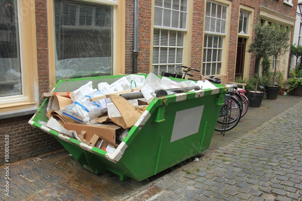 Fototapeta Loaded dumpster