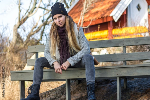 Fototapeta Natural girl pose