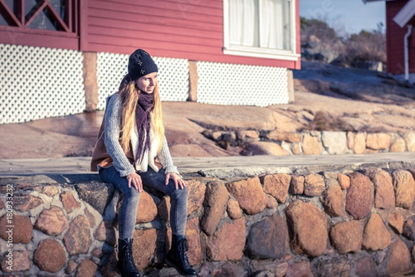 Fototapeta Natural girl pose