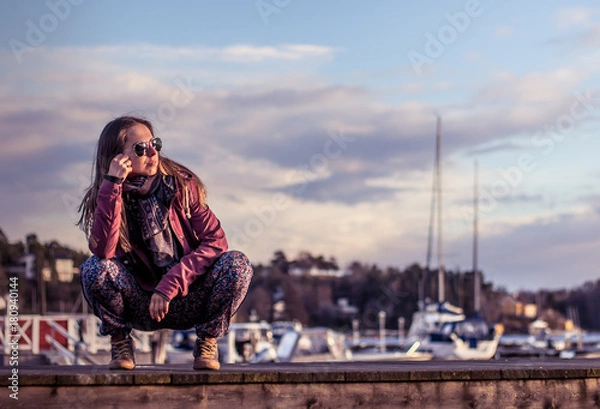 Fototapeta Natural girl pose