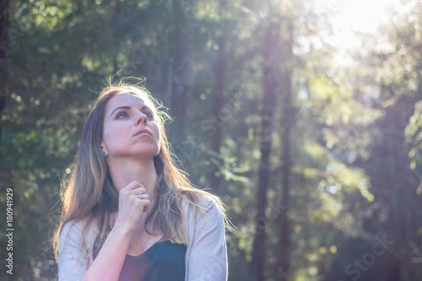 Fototapeta Natural girl pose