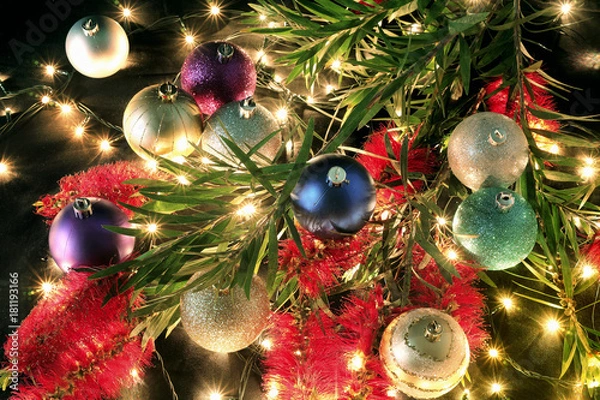 Obraz Christmas Baubles and Bottlebrush