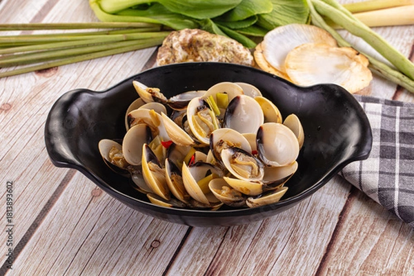 Obraz Boiled fresh clams with lemongrass