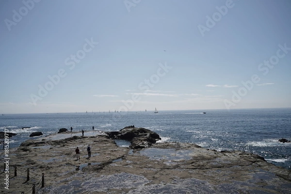 Obraz 日本の神奈川県、江ノ島にある稚児が縁