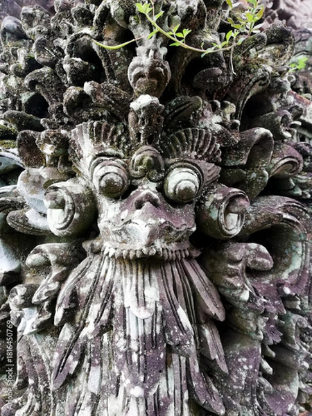 Fototapeta Traditional Balinese temple reliefs, in old condition