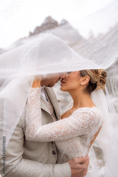 Obraz Hochzeitspaar bei den Drei Zinnen