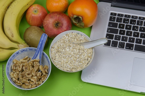 Obraz Comida saludable y trabajo