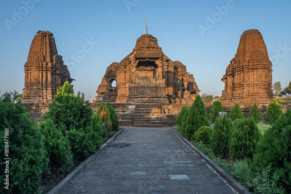 Fototapeta Gondeshwar Temple, A Majestic Ancient Shiva Shrine, Hemadpanthi style architecture, a prominent historical and architectural marvel, 11th-12th century Hindu temple, Sinnar, Nashik, Maharashtra, India.