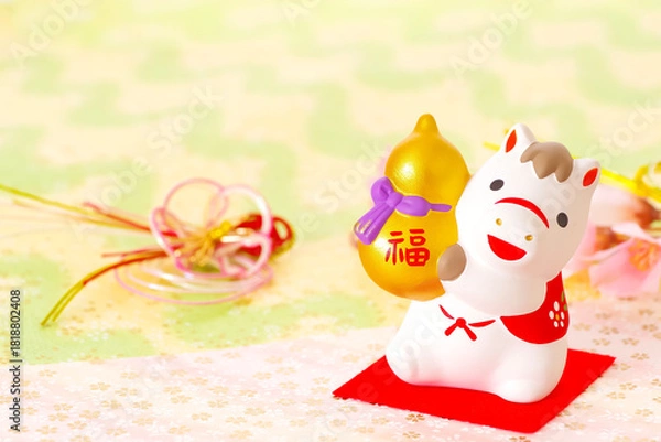 Fototapeta 縁起物の可愛らしい午年の置き物