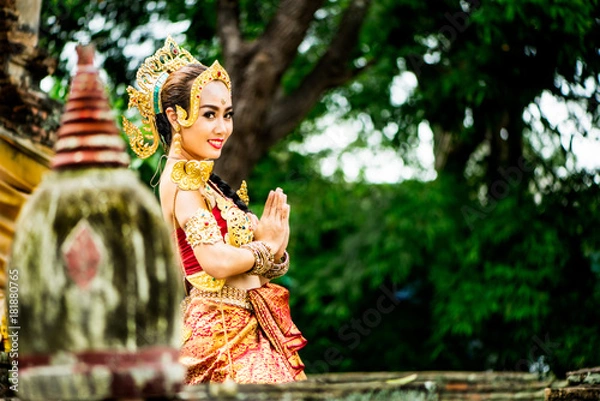Obraz Thai Dancer in Traditional Costume