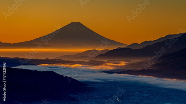 Fototapeta 富士山と雲海　早朝の高ボッチ高原から　絶景