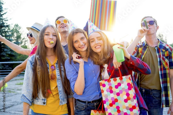 Obraz Teens having a party