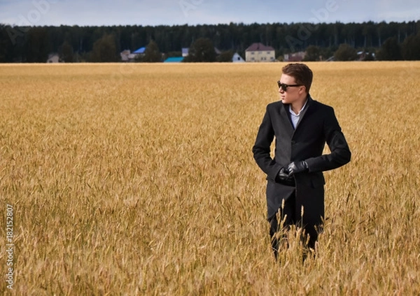 Obraz Confident young businessman