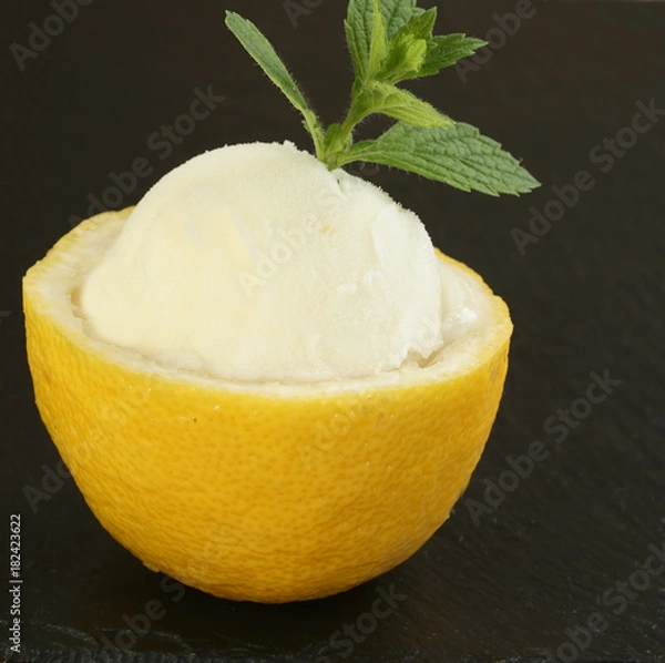 Fototapeta fresh lemon sorbet