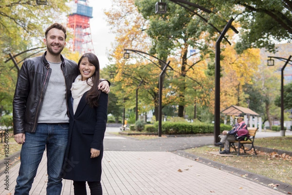 Obraz 日本人女性とヨーロッパ人男性