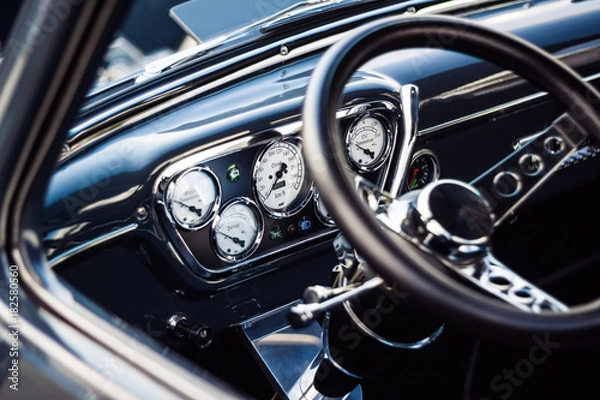 Obraz Oldtimer Amaturen mit Chrom