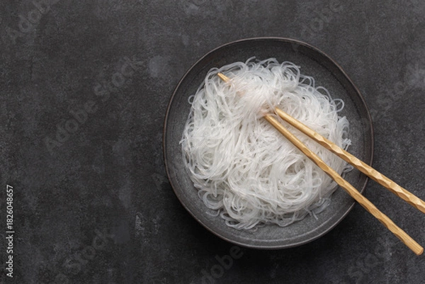 Obraz cooked rice noodles