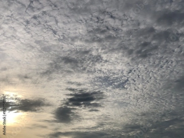 Fototapeta gllomy sky with dark gray clouds