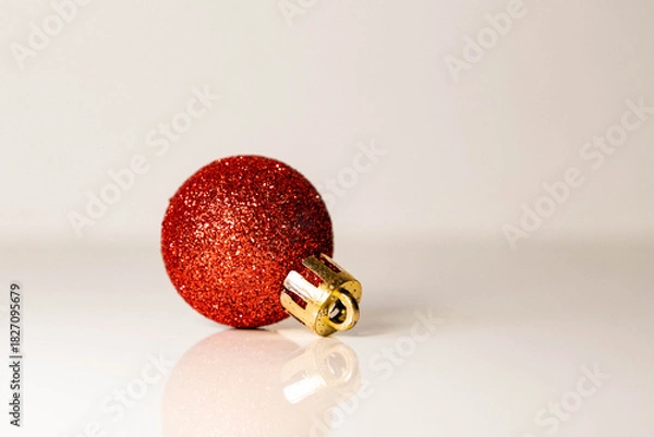 Fototapeta rote Christbaumkugel links