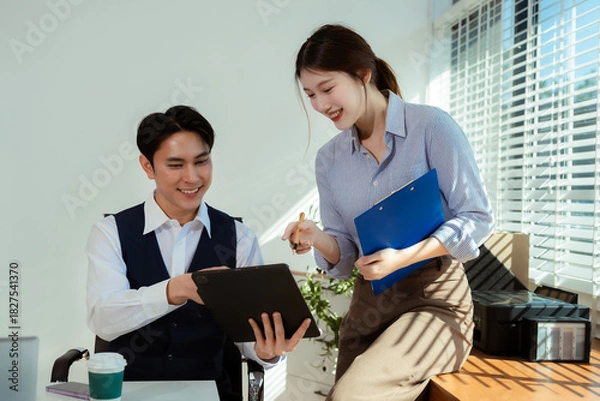 Obraz Project manager working and update tasks with milestones progress planning.