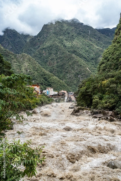 Obraz Scenic dramatic view with the powerful waters of Urubamba River crossing the Sacred Valley in Aguas Calientes
