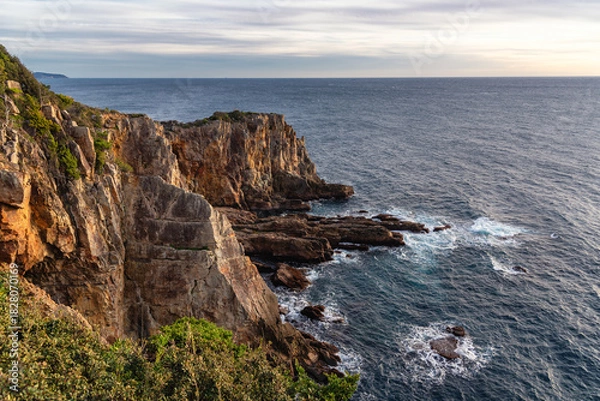 Fototapeta Dramatic Coastal Cliffs and Ocean Waves