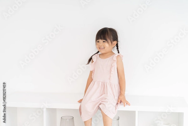 Fototapeta 3歳の女の子