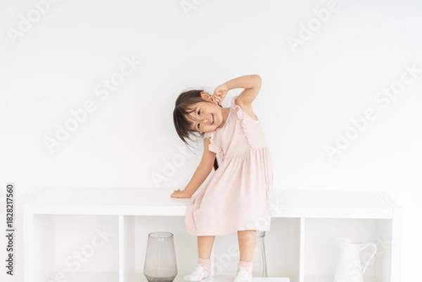 Fototapeta 3歳の女の子