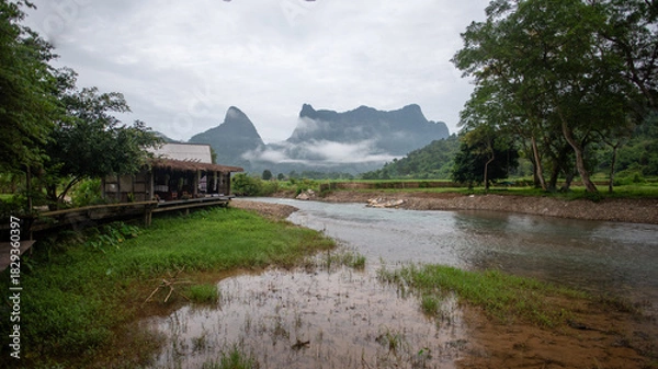 Obraz the river in the mountains