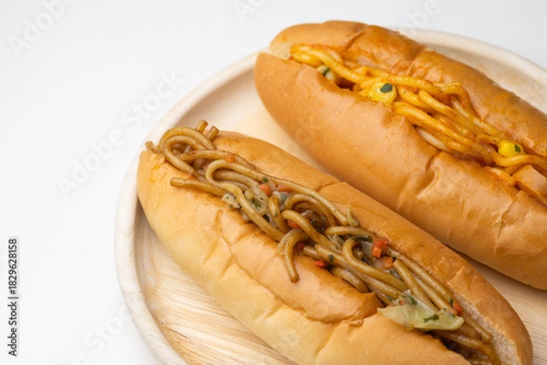 Obraz 焼きそばコッペパンとナポリタンコッペパン