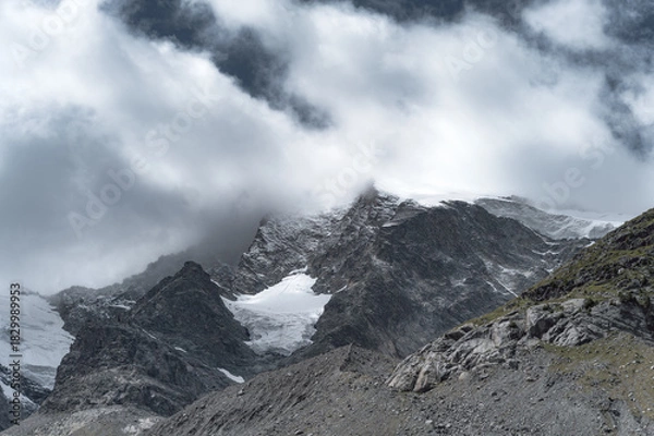 Obraz Mountains with clouds