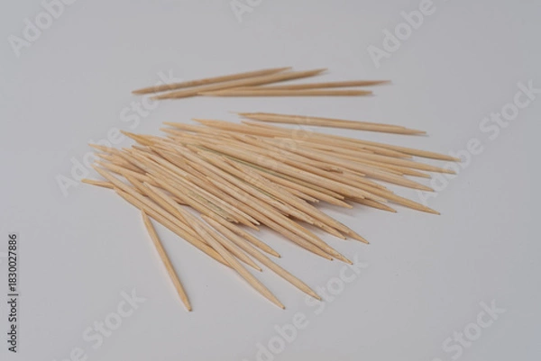 Obraz toothpicks on white background