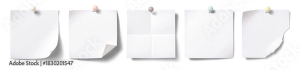 Obraz カラフルなピンで留められた、質感のある正方形の白いカード