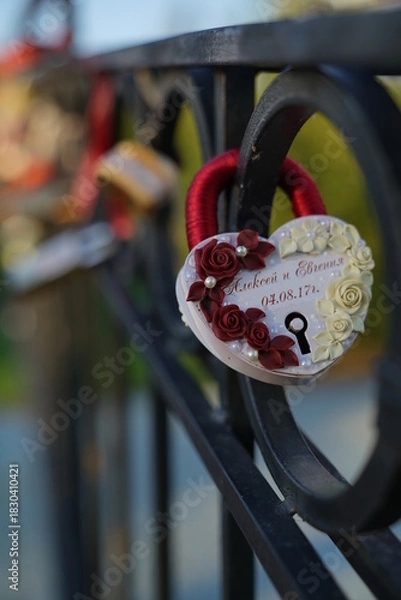 Obraz lock and heart