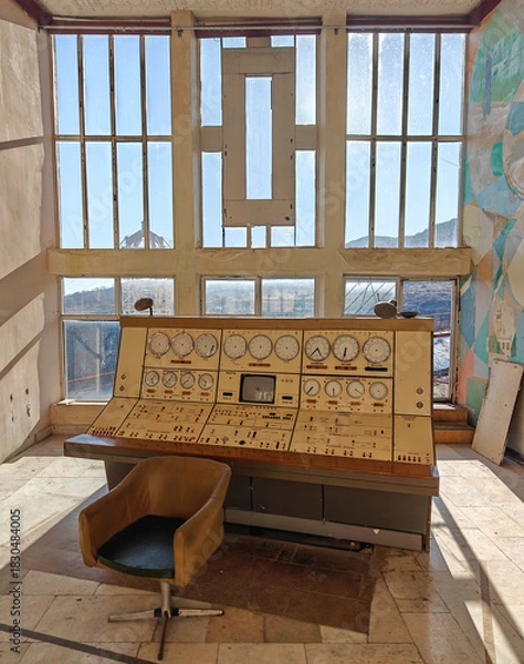 Fototapeta Orgov, Armenia - a piece of URSS lost in the Armenian Highlands, the ROT-54 is an optical observatory was built in the '70s and used until the fall of Soviet Union 
