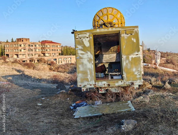 Fototapeta Orgov, Armenia - a piece of URSS lost in the Armenian Highlands, the ROT-54 is an optical observatory was built in the '70s and used until the fall of Soviet Union 
