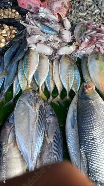 Obraz fish on the market