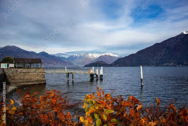 Obraz Autumn scene on Lake Como