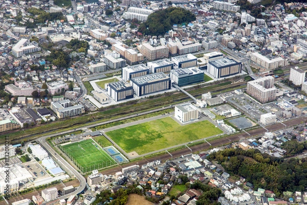 Fototapeta 横浜市戸塚区のライフサイエンスパーク横浜付近を空撮