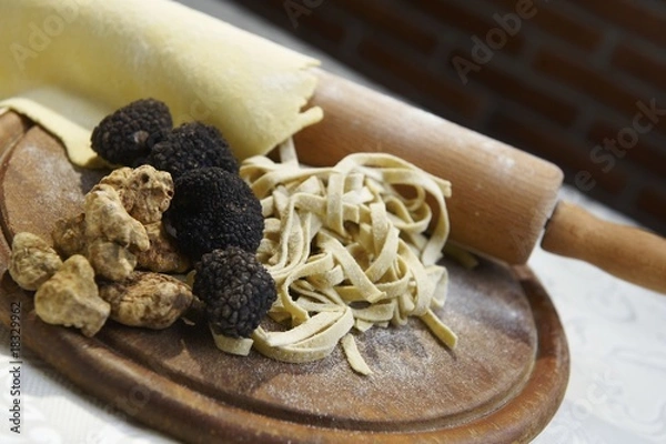 Obraz makaron z truflami